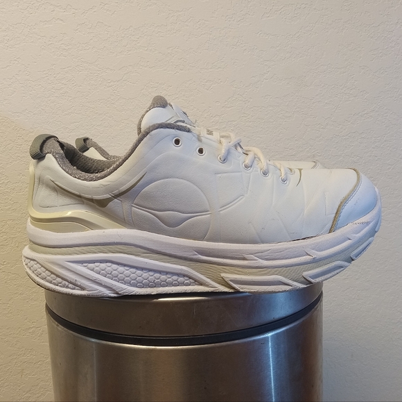 Hoka One One Valor LTR Mens 11 Athletic Running Jogging Sports White Low Athleis - Picture 1 of 14